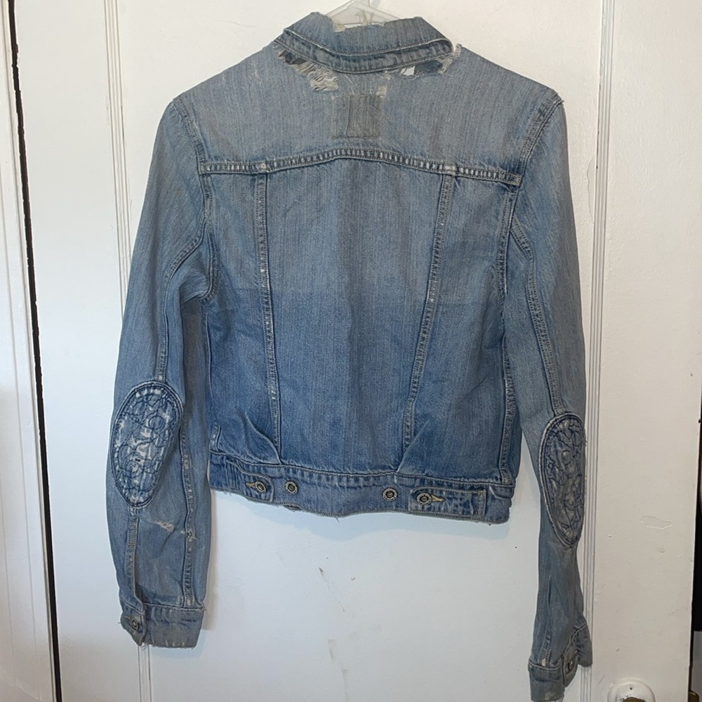 Levi’s distressed denim jean jacket with elbow patches and pockets - Picture 5 of 12